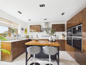 Photo 14- click for photo gallery